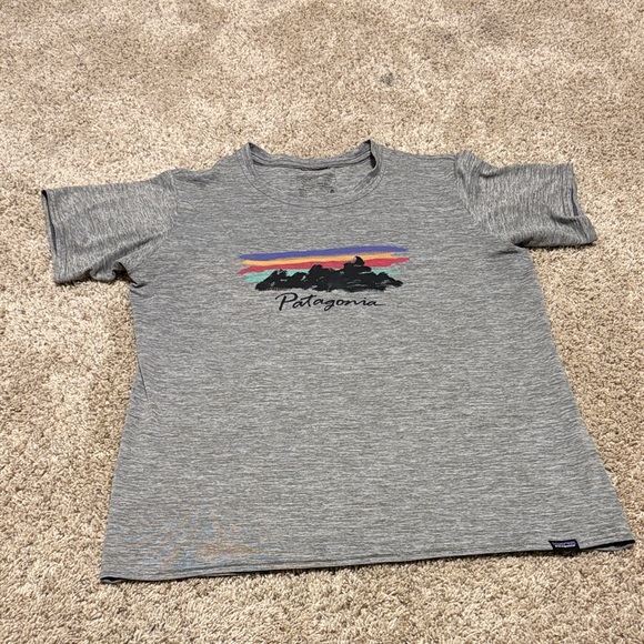 Patagonia Women's Capilene Cool Daily Graphic Short-Sleeve Shirt - Picture 1 of 5